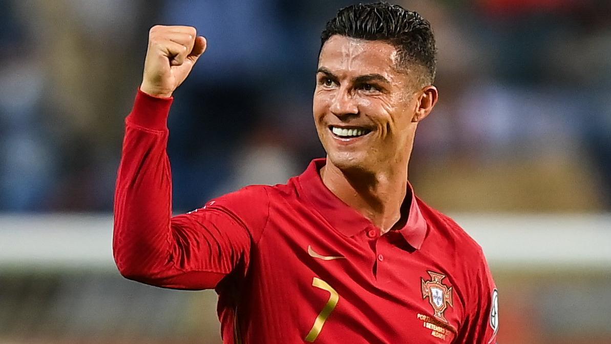 Gặp phải đối thủ cứng cựa - Cristiano Ronaldo